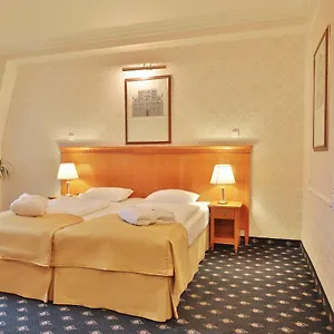 Belvedere Wellness Отель